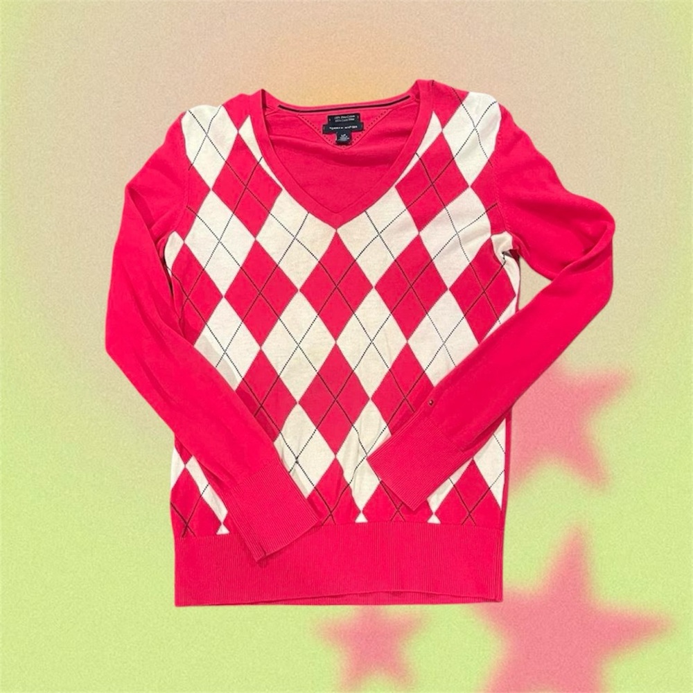 Pink argyle Tommy Hilfiger sweater with long sleeves